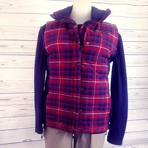 Women’s north face vest medium